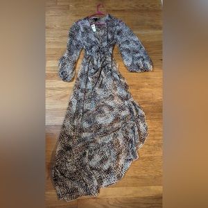 *NWT* Express Puff Sleeve Animal Print Swim Coverup